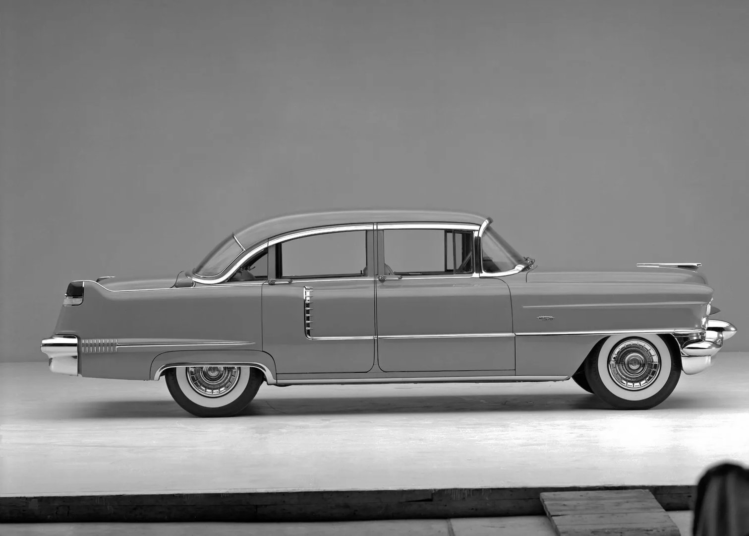 Cadillac_Series_62_4_generation__Sedan__7.jpg