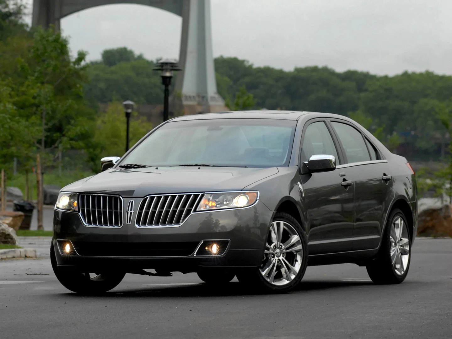 Lincoln_MKZ_1_generation_restyling__Sedan__3.jpg