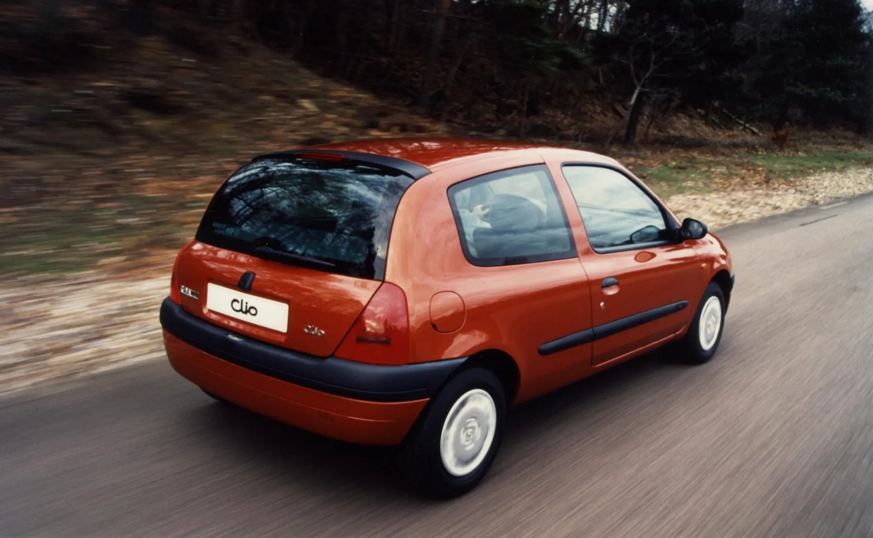 Renault_Clio_2_generation__Mini_3-doors__5.jpg