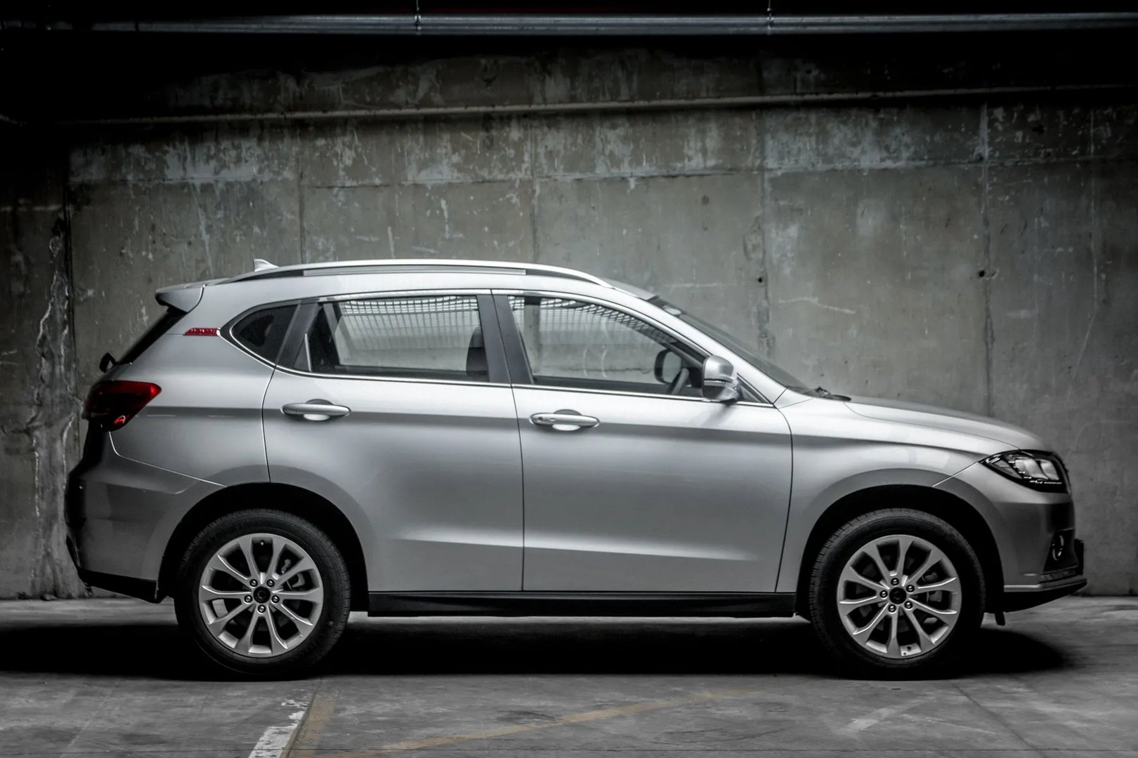 Haval_H2_1_generation__SUV_5-doors__4.jpg