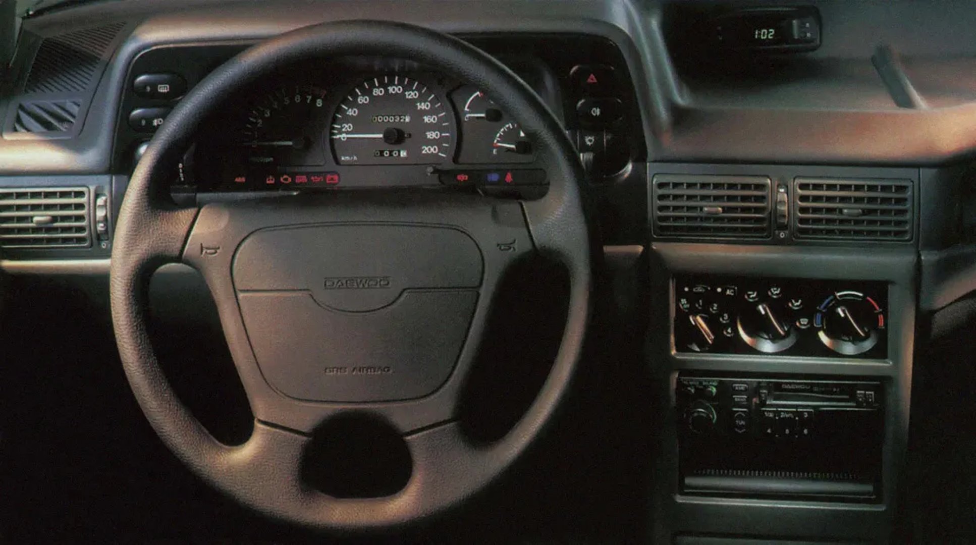 Daewoo_Nexia_1_generation__Sedan__6.jpg