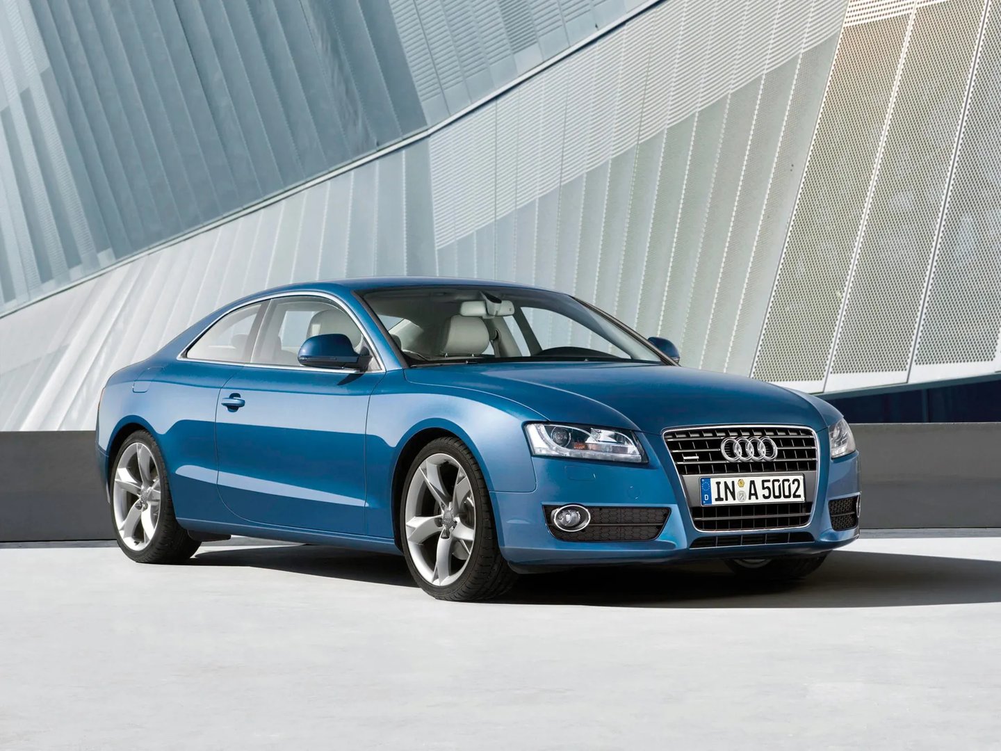 Audi_A5_1_generation__Coupe__1.jpg