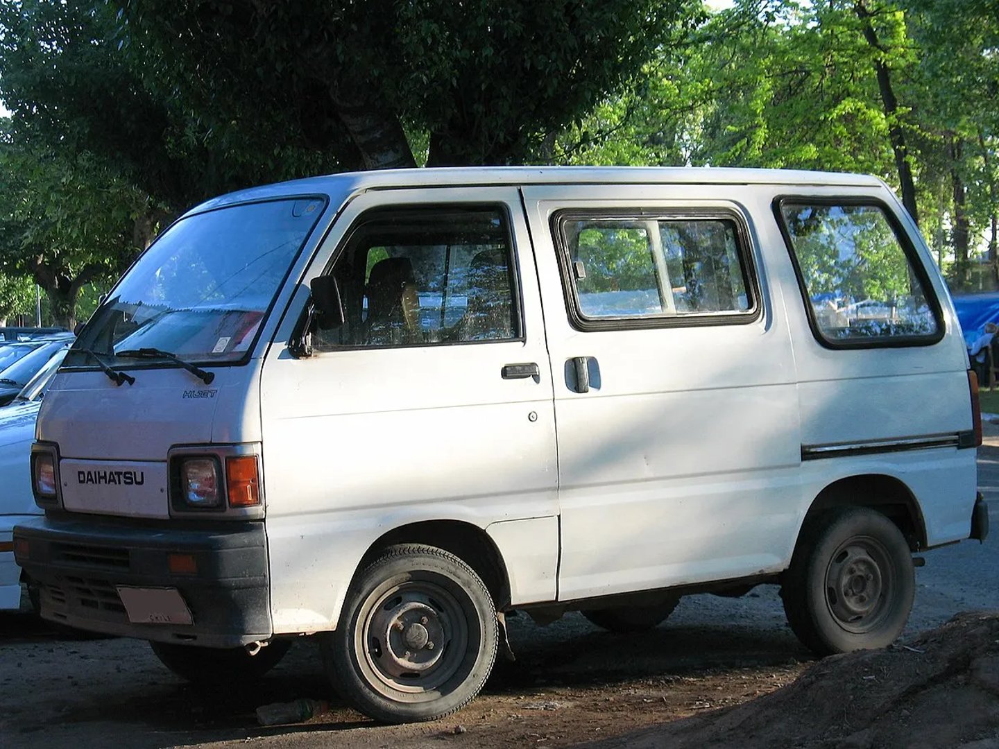 Daihatsu_Hijet_8_generation__Microvan__1.jpg