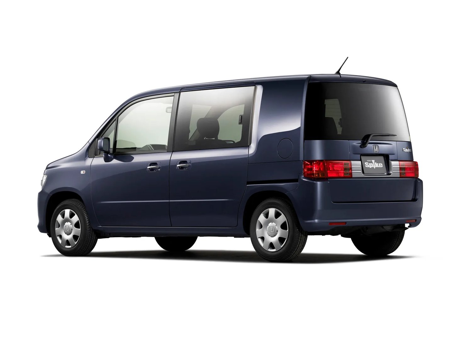 Honda_Mobilio_Spike_1_generation_restyling__Compact_Van__1.jpg