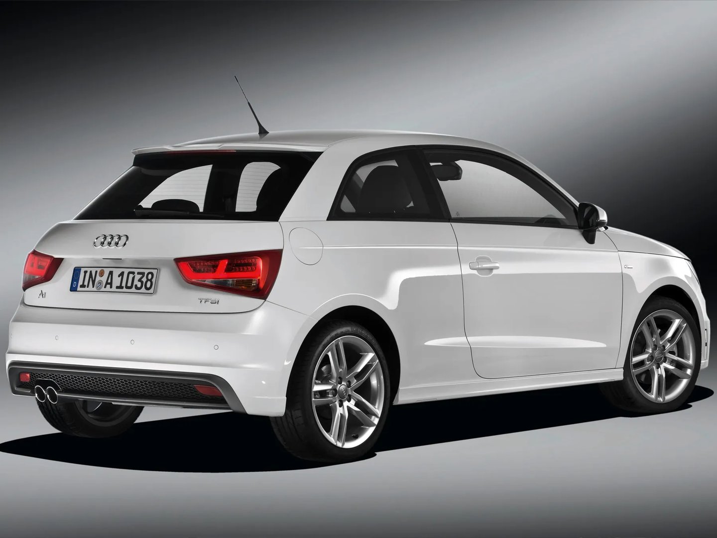 Audi_A1_1_generation__Mini_3-doors__8.jpg