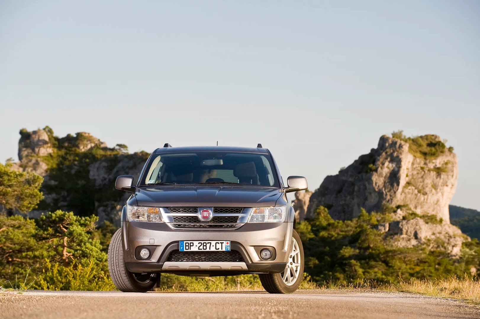Fiat_Freemont_1_generation__SUV_5-doors__13.jpg
