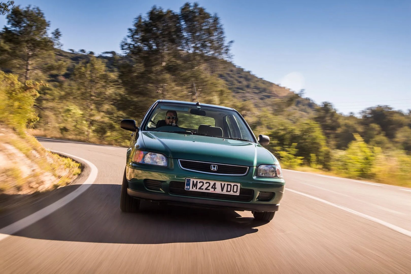 Honda_Civic_6_generation__Hatchback_5-door__3.jpg