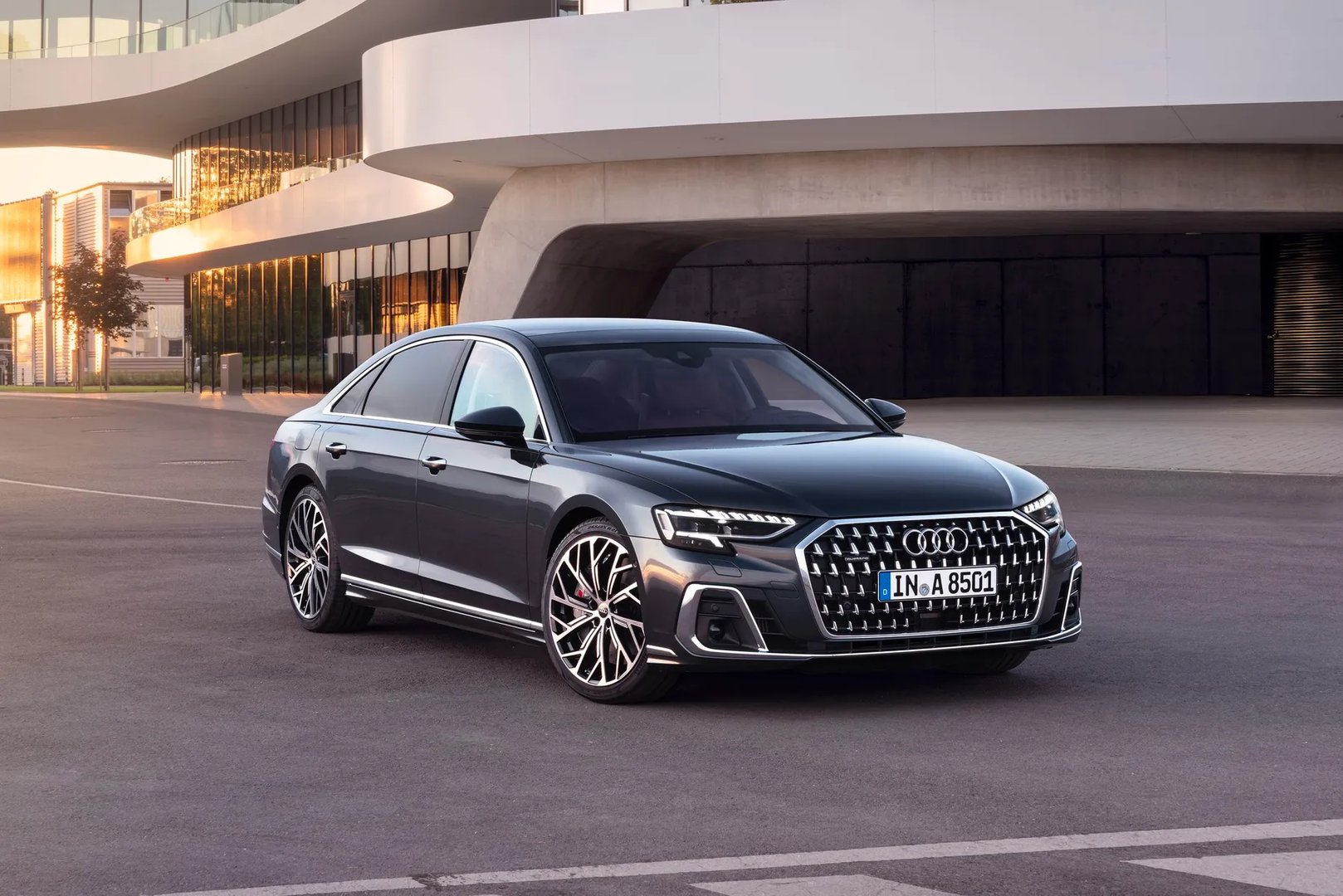 Audi_A8_4_generation_restyling_1__Sedan_Long__1.jpg