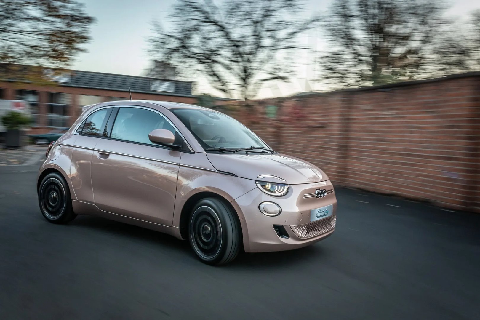 Fiat_500_3_generation__Mini_5-doors__3.jpg
