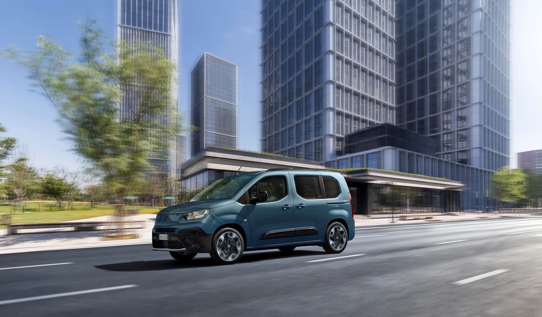 Fiat_Doblo_3_generation_restyling_1__Compact_Van__1.jpg