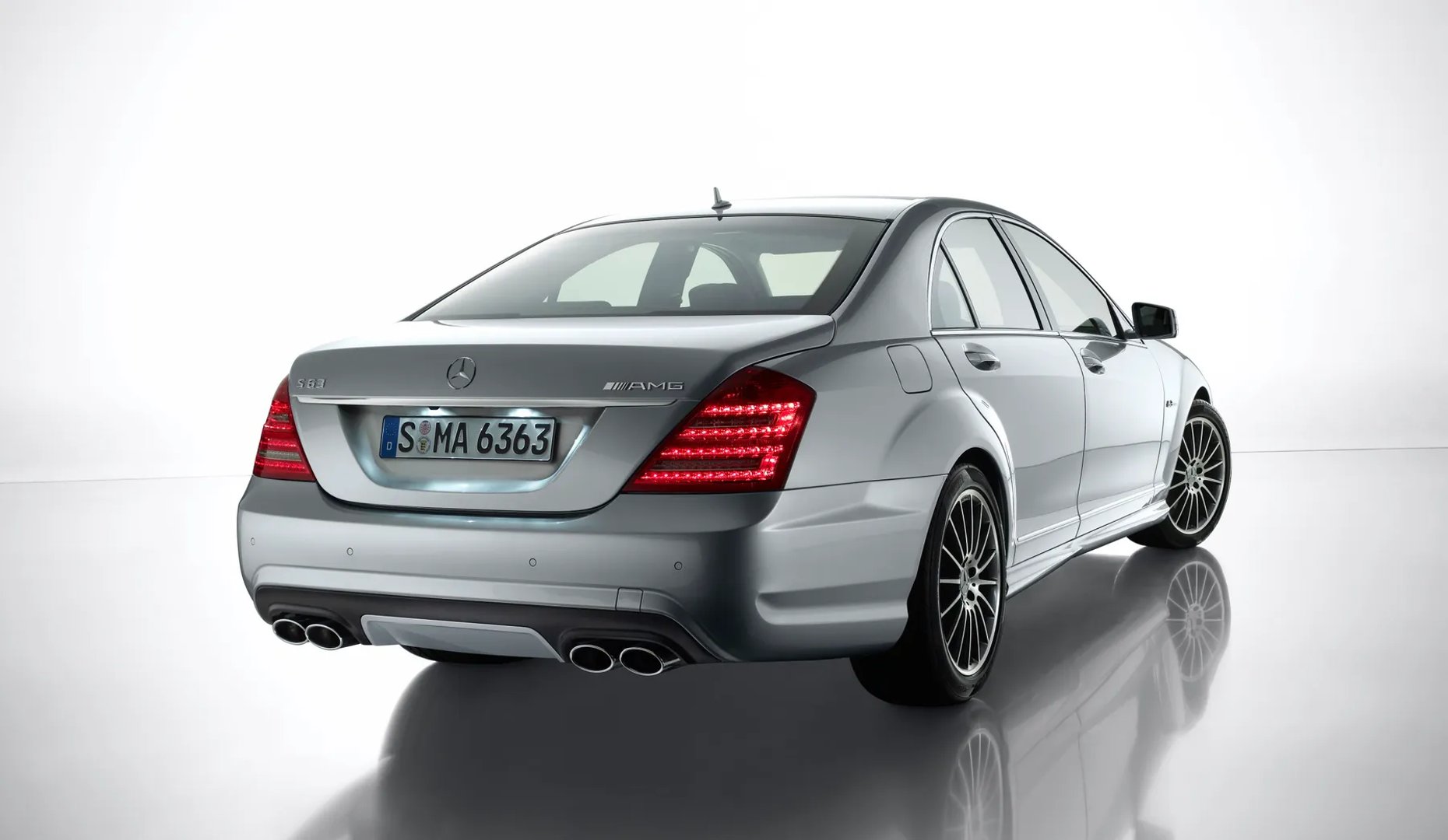 Mercedes_S-Class_AMG_2_generation_restyling__Sedan__10.jpg