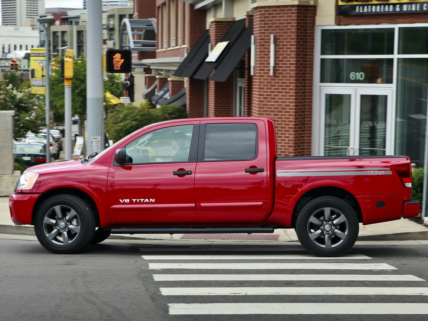 Nissan_Titan_1_generation_restyling__Pickup_double-cab__2.jpg