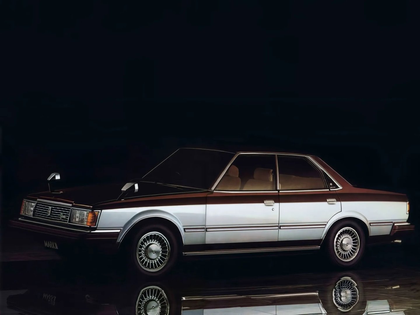 Toyota_Mark_II_4_generation__Sedan_Hardtop__1.jpg