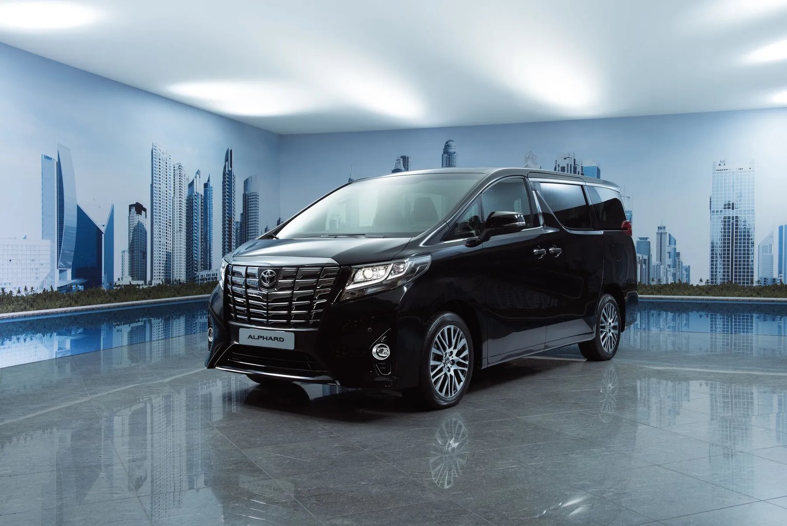Toyota_Alphard_3_generation__Minivan__2.jpg