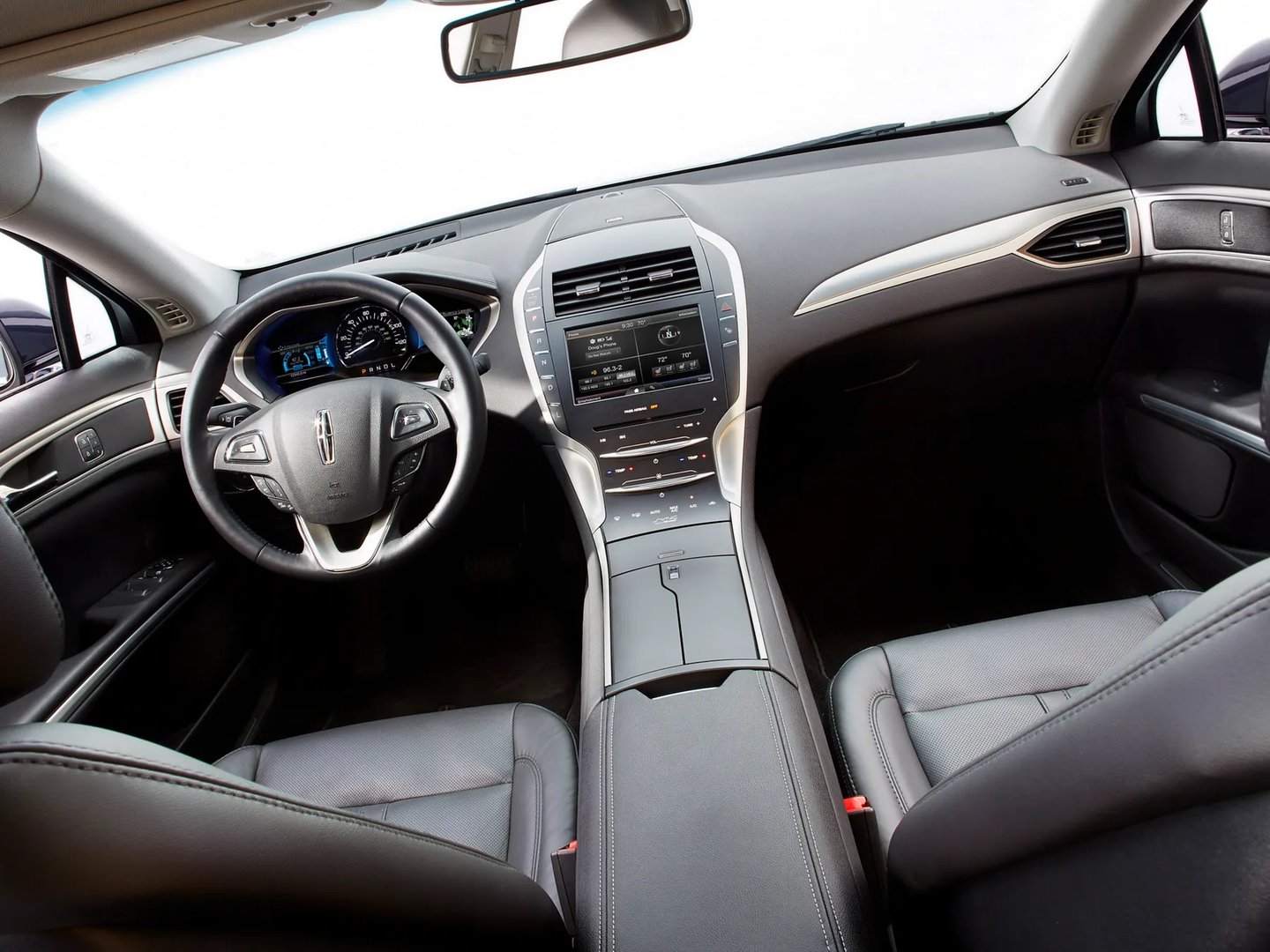 Lincoln_MKZ_2_generation__Sedan__12.jpg