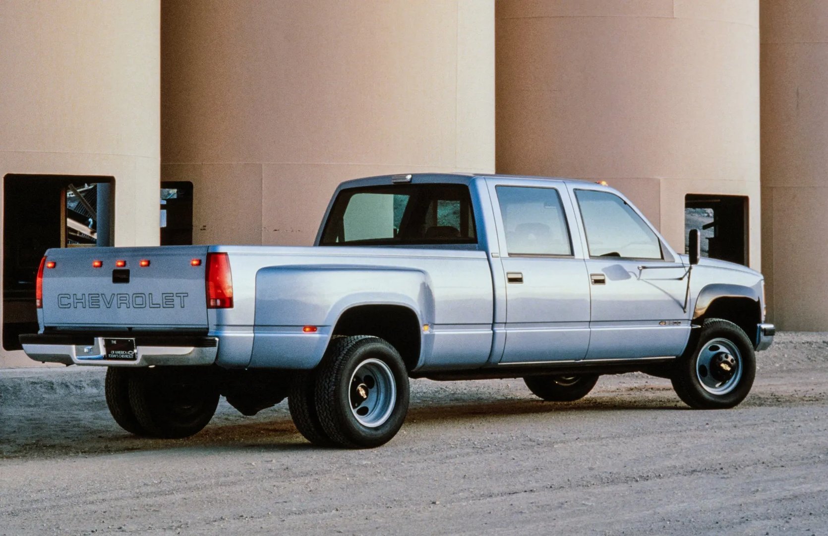 Chevrolet_C_K_4_generation__Pickup_double-cab__3.jpg