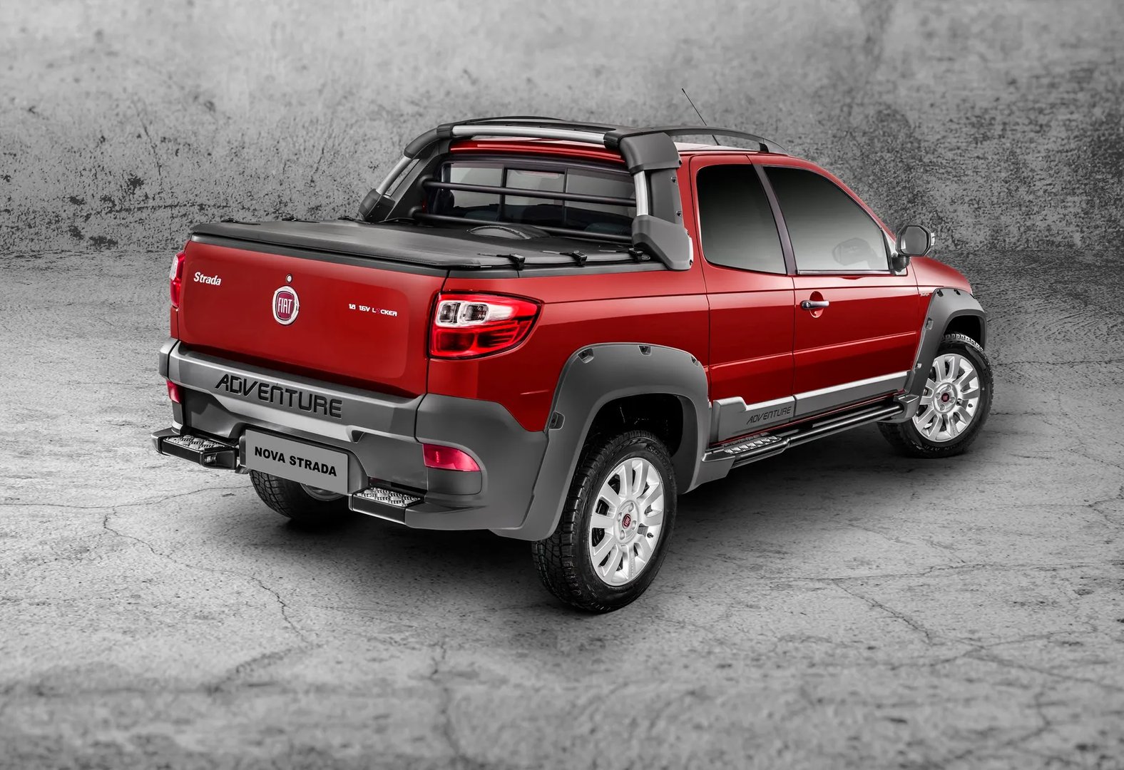 Fiat_Strada_1_generation_restyling_4__Pickup_double-cab__3.jpg