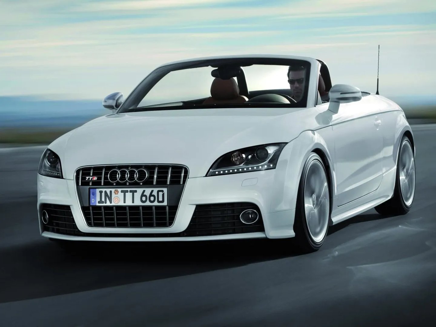 Audi_TTS_2_generation__Roadster__1.jpg