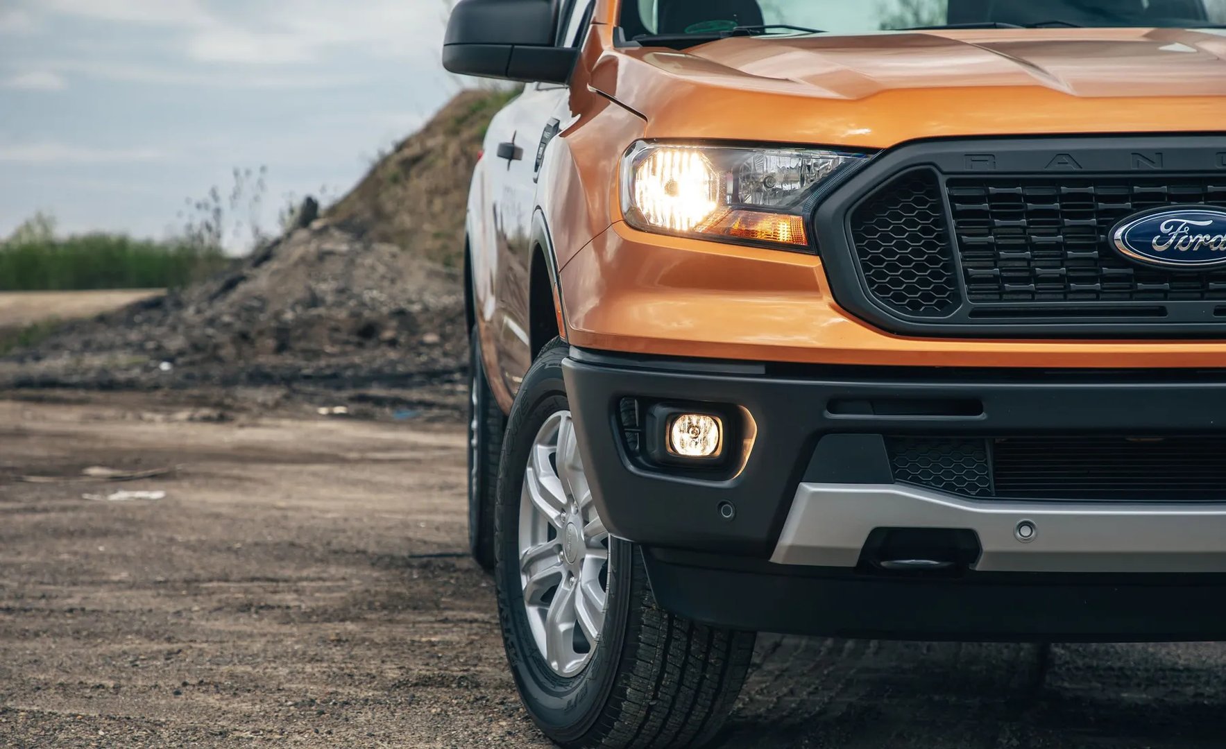 Ford_Ranger_3_generation_restyling_1__Pickup_1.5-cab__8.jpg