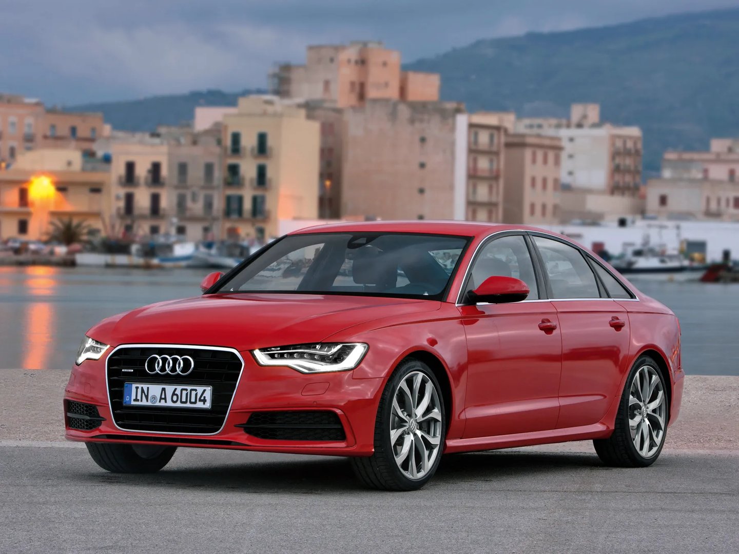 Audi_A6_4_generation__Sedan__8.jpg