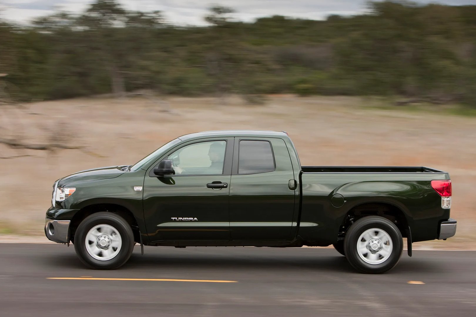 Toyota_Tundra_2_generation__Pickup_double-cab__9.jpg
