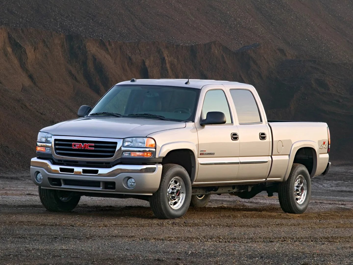 GMC_Sierra_1_generation__Pickup_double-cab__9.jpg