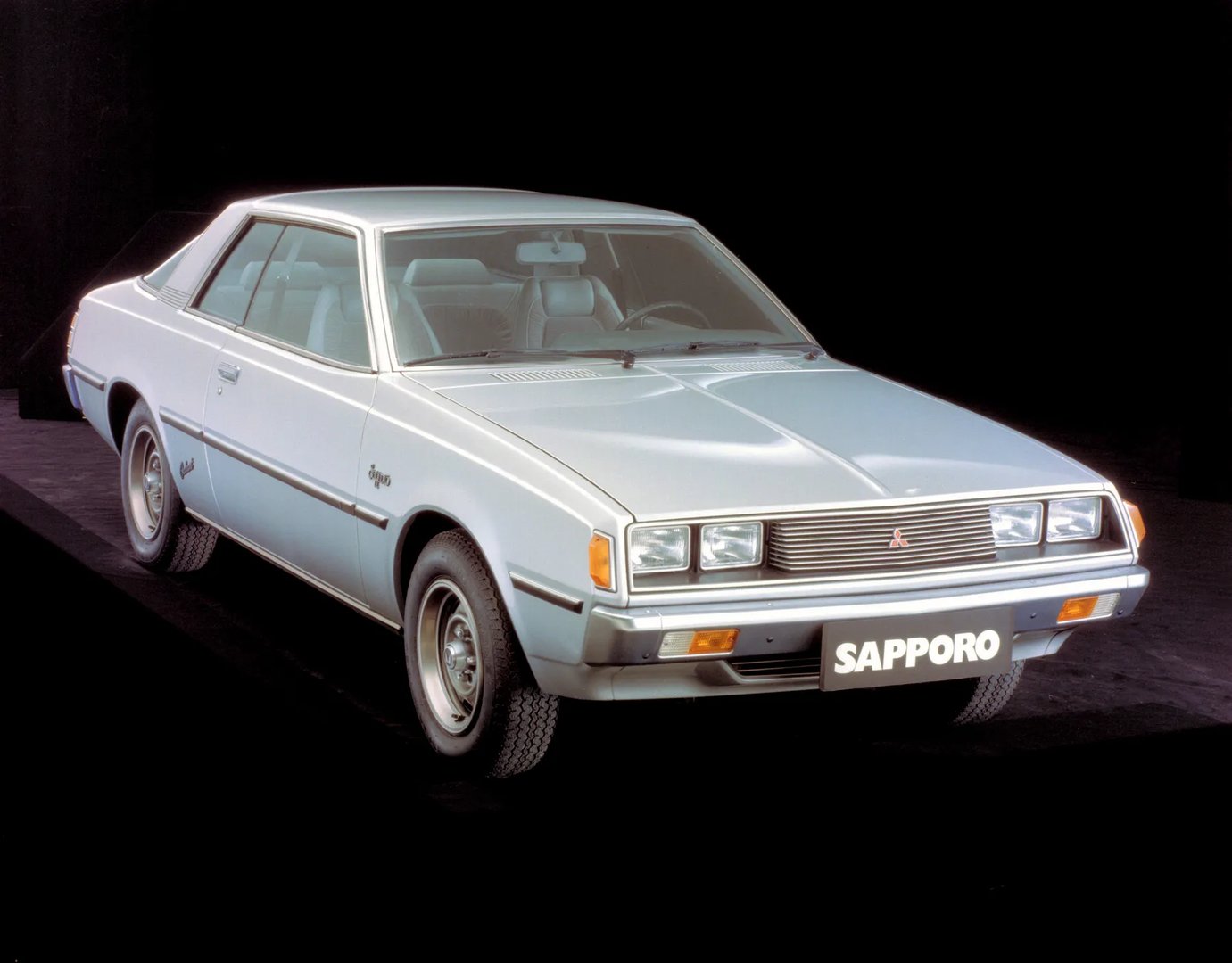Mitsubishi_Sapporo_1_generation__Coupe__2.jpg