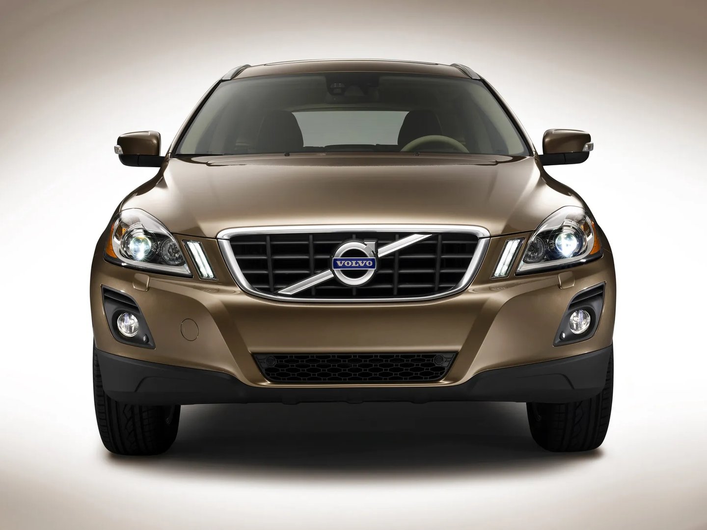 Volvo_XC60_1_generation__SUV_5-doors__8.jpg