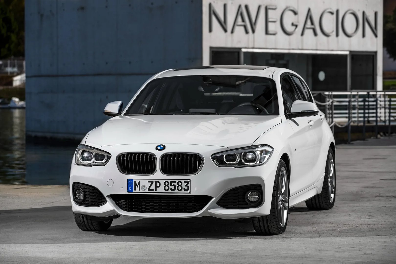 F20  Hatchback 5-door