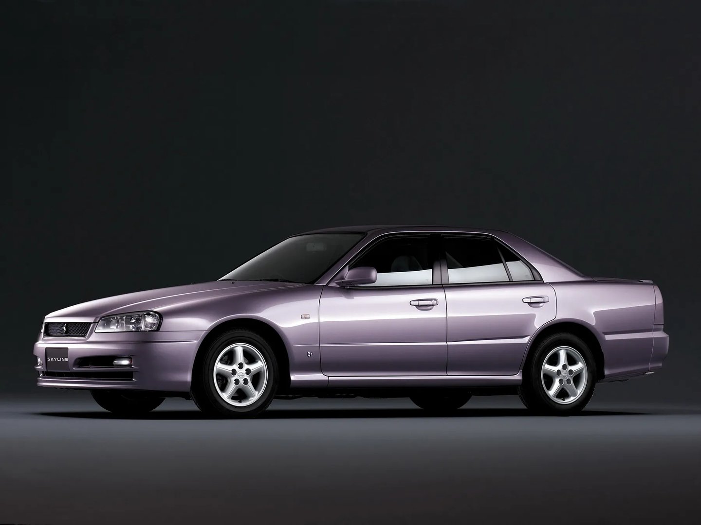 Nissan_Skyline_10_generation__Sedan__8.jpg