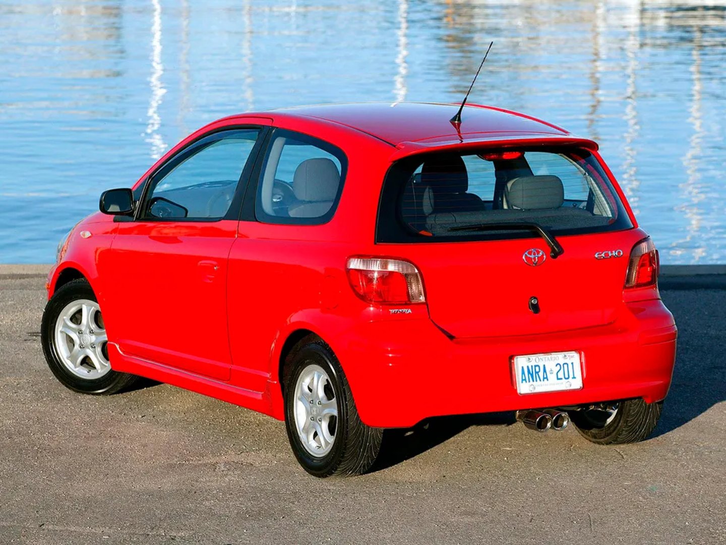 Toyota_Echo_1_generation__Mini_3-doors__1.jpg