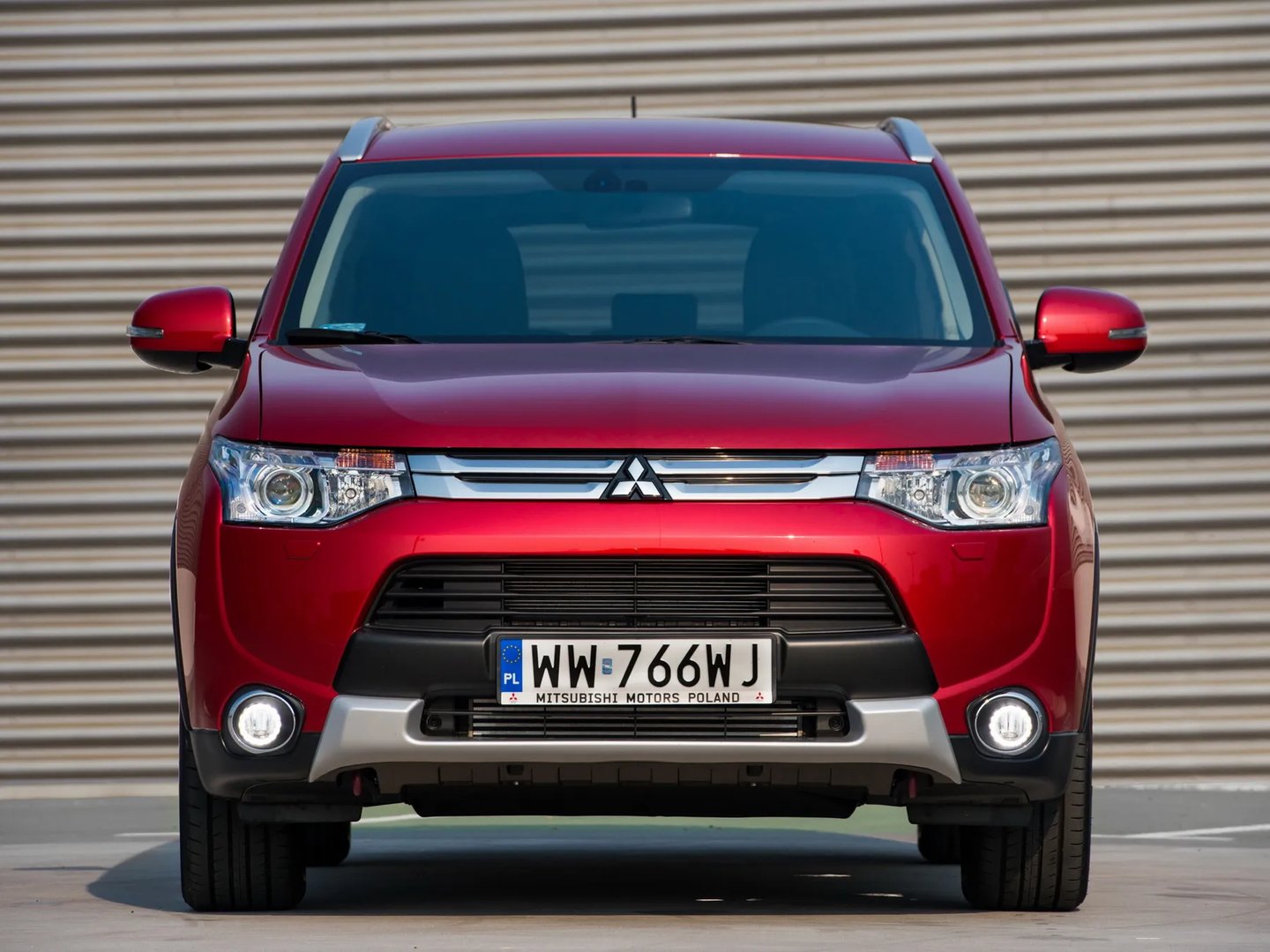 Mitsubishi_Outlander_3_generation_restyling__SUV_5-doors__13.jpg