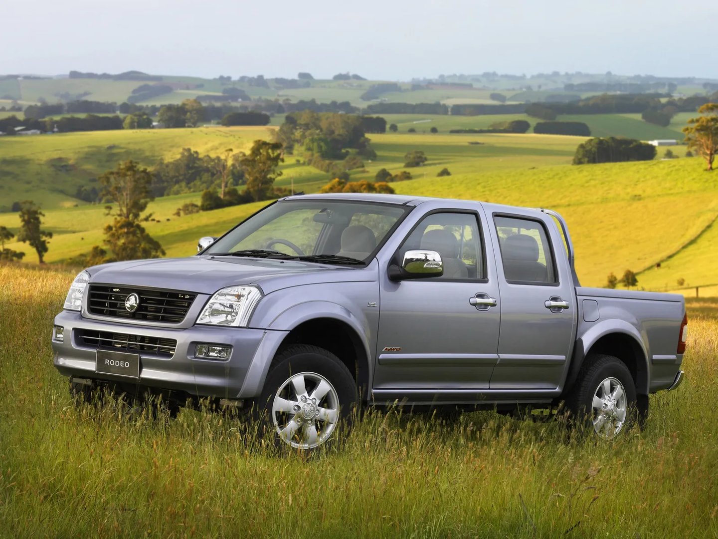 Holden_Rodeo_1_generation__Pickup_double-cab__3.jpg