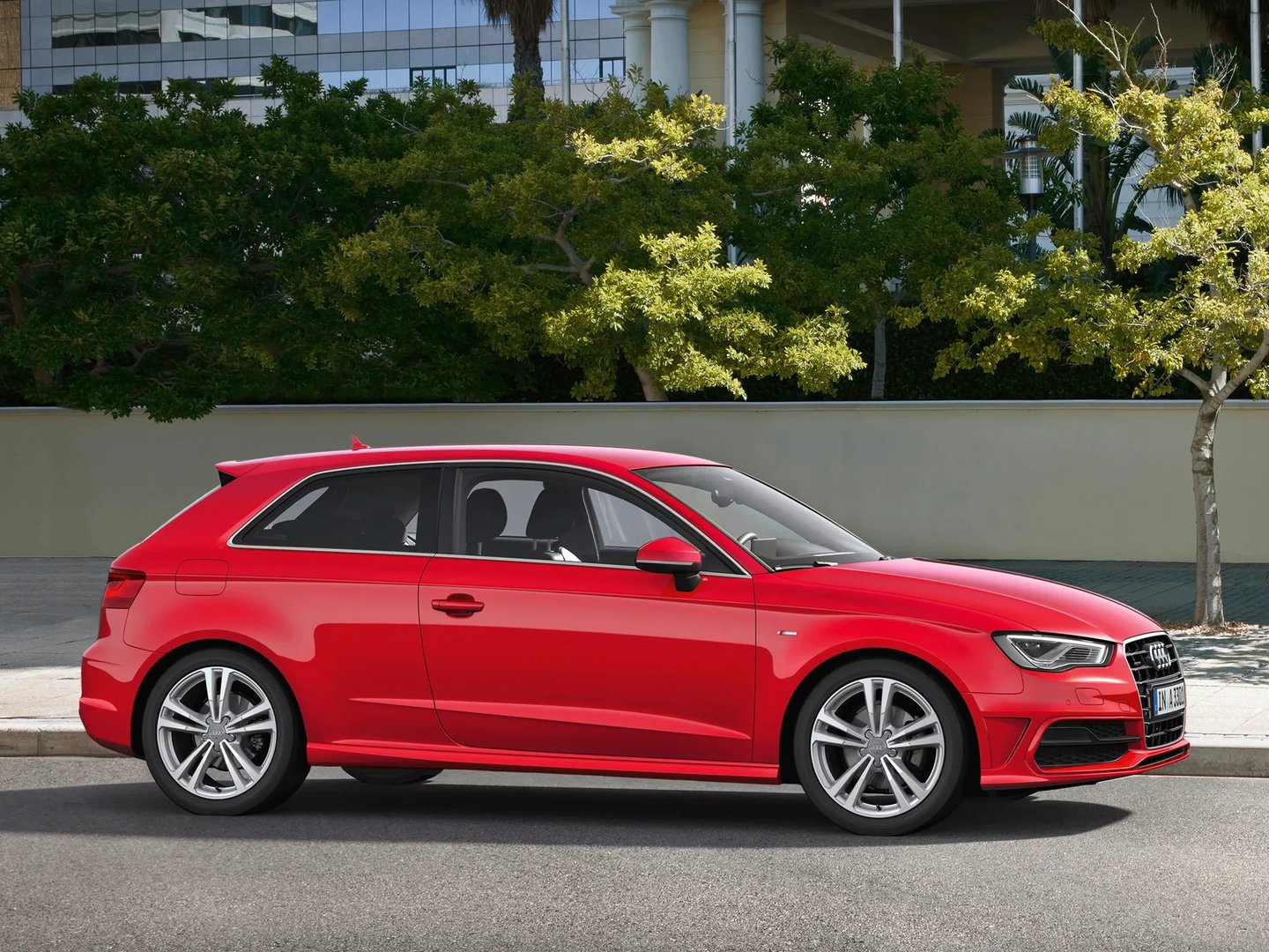 Audi_A3_3_generation__Hatchback_3-door__12.jpg