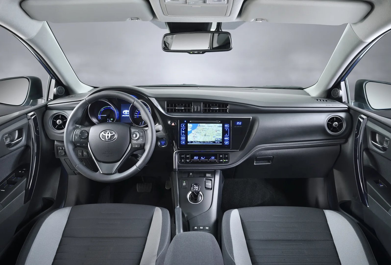 Toyota_Auris_2_generation_restyling__Estate_5-door__6.jpg
