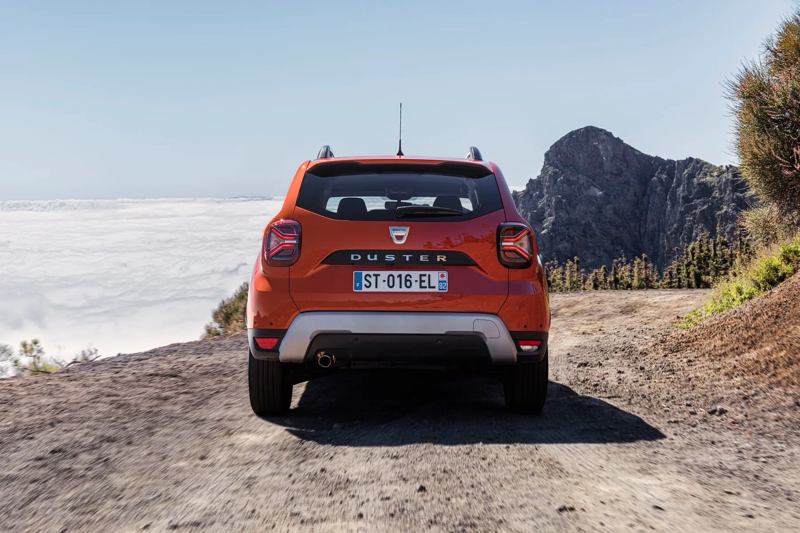 Dacia_Duster_2_generation_restyling_1__SUV_5-doors__11.jpg