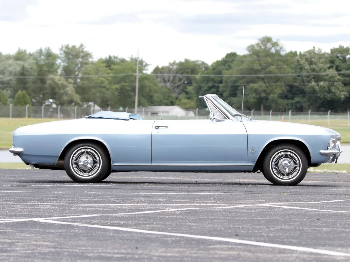 Chevrolet_Corvair_2_generation__Cabrio__2.jpg