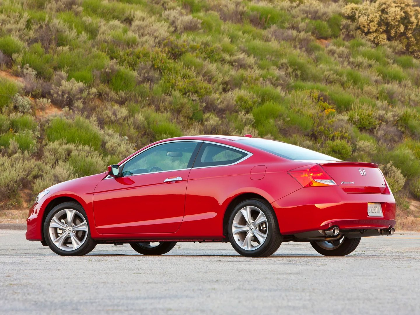 Honda_Accord_8_generation_restyling__Coupe__10.jpg