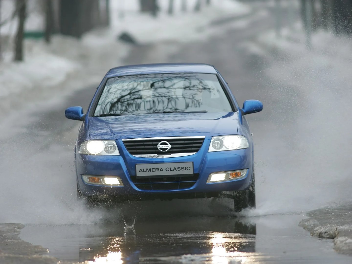 Nissan_Almera_Classic_1_generation__Sedan__3.jpg