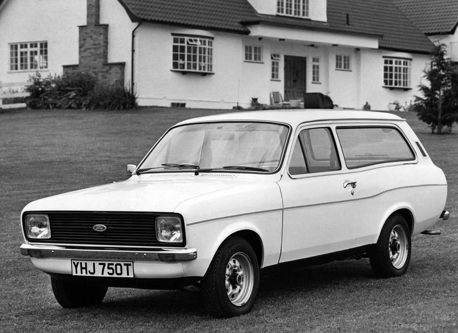 —  Estate 3-door