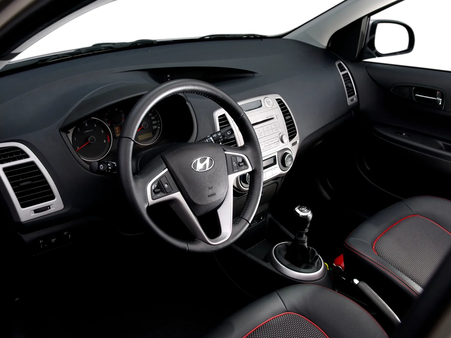 Hyundai_i20_1_generation__Mini_5-doors__13.jpg