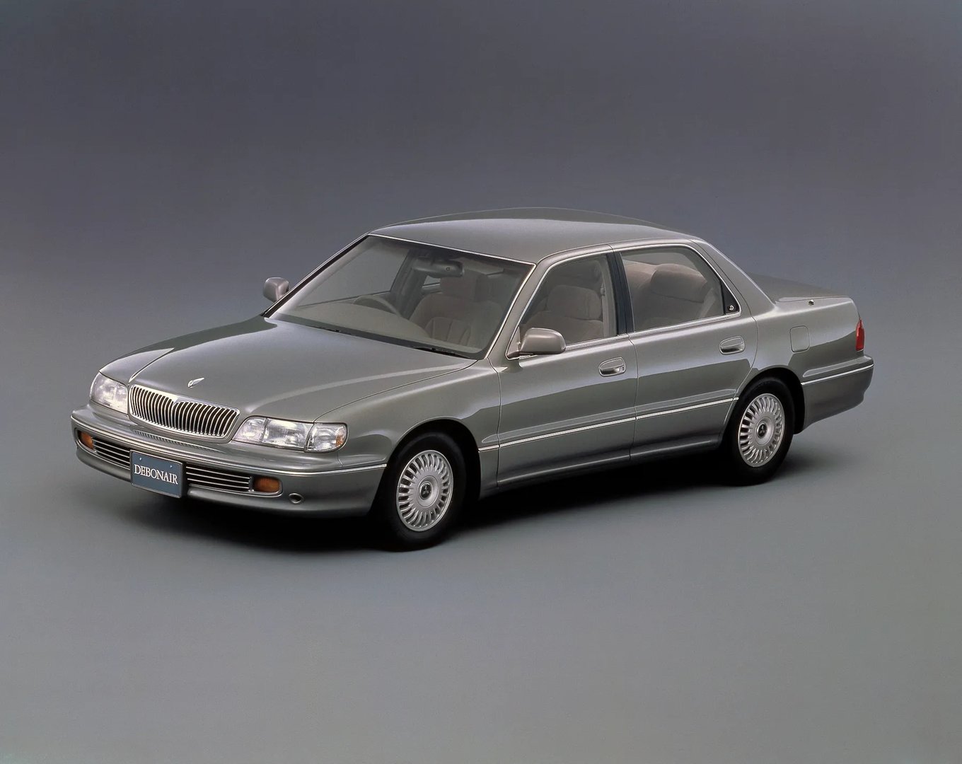 Mitsubishi_Debonair_3_generation__Sedan__1.jpg