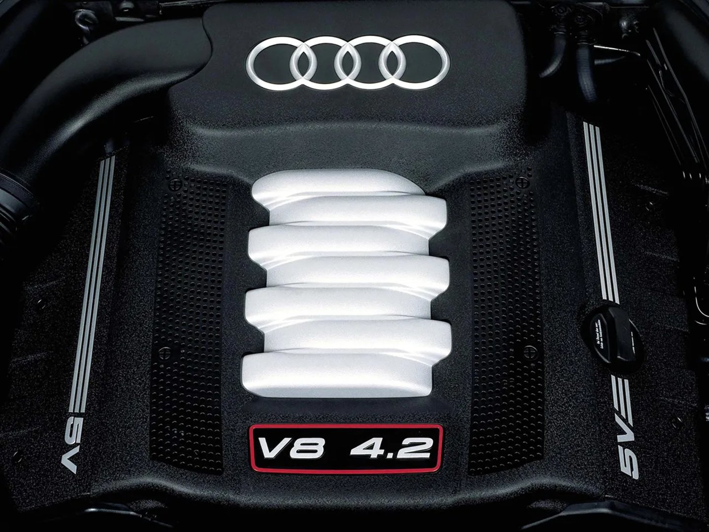 Audi_S8_1_generation__Sedan__6.jpg