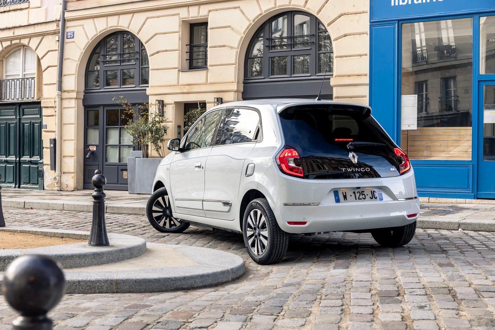 Renault_Twingo_3_generation_restyling__Mini_5-doors__9.jpg