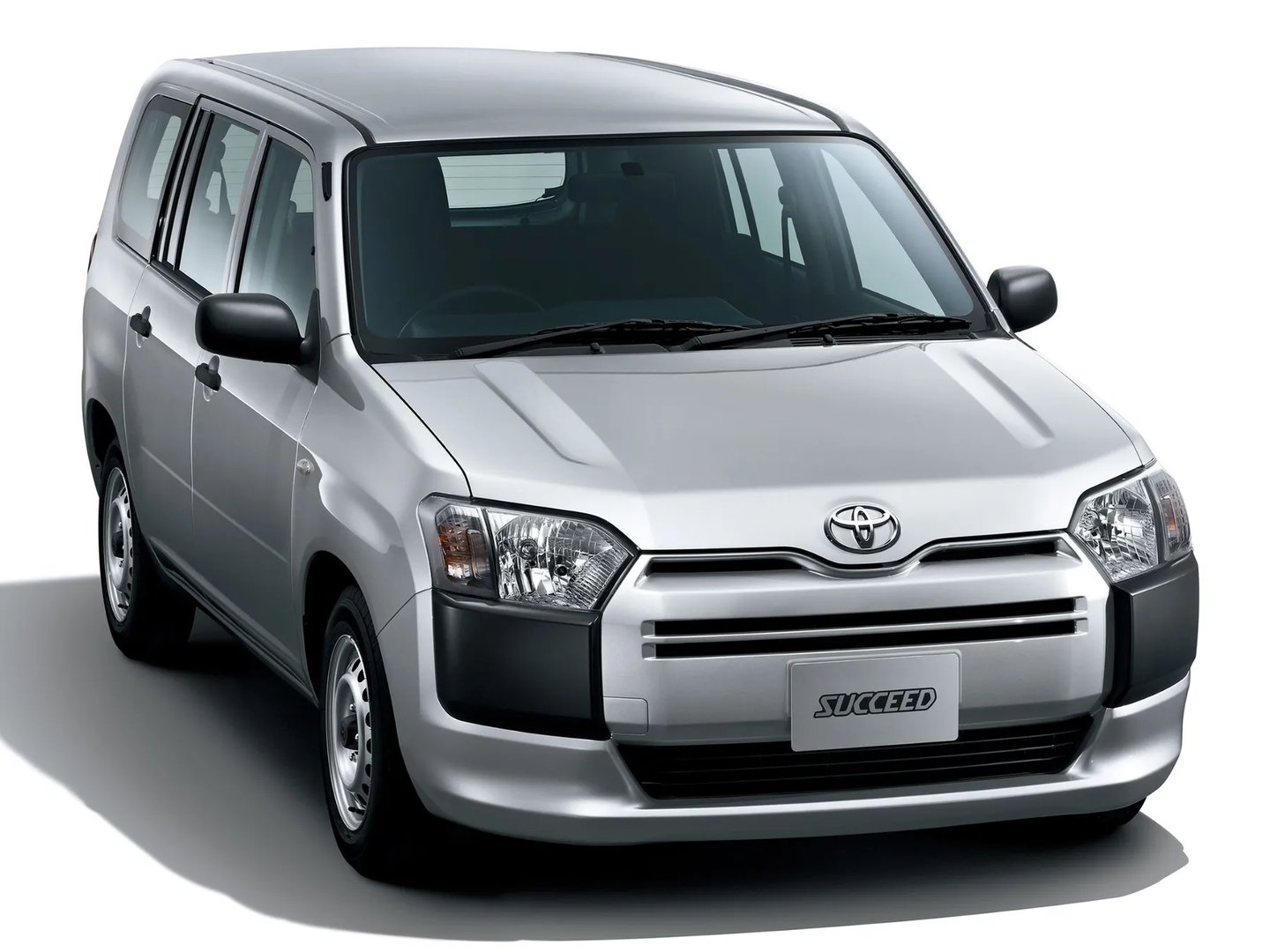 Toyota_Succeed_1_generation_restyling__Estate_5-door__2.jpg