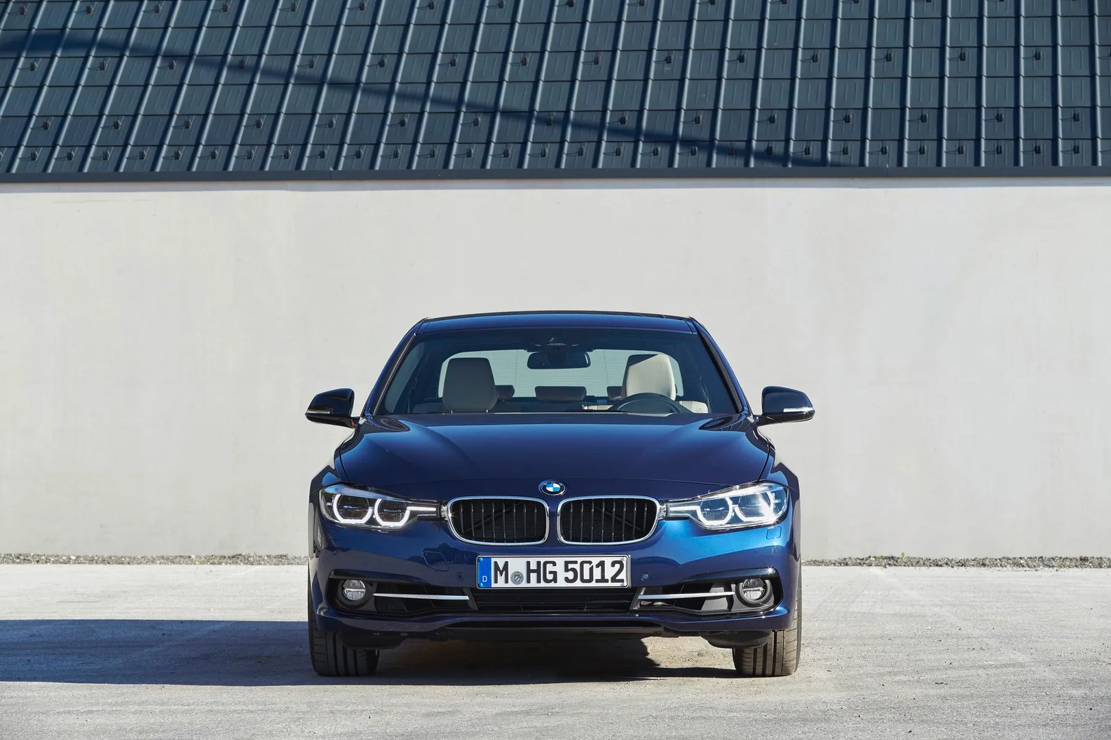 BMW_3_series_6_generation_restyling__Sedan__9.jpg