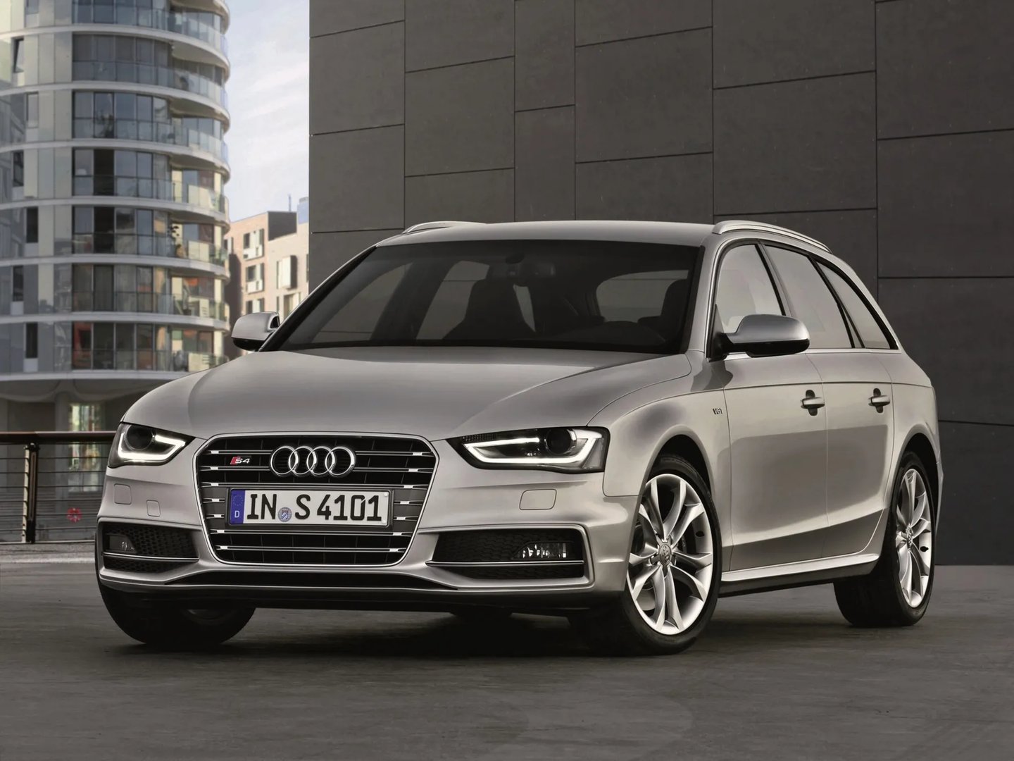4 generation, restyling 