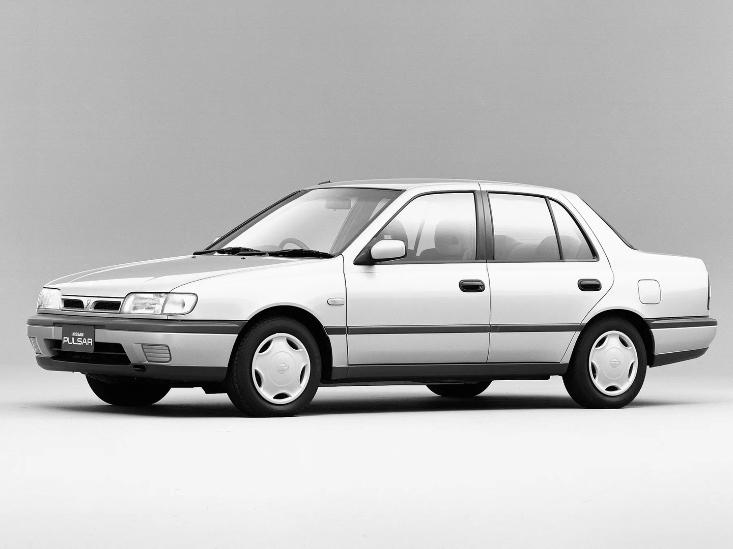 Nissan Pulsar 4 generation  Sedan