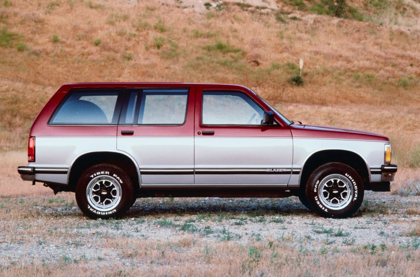 Chevrolet_Blazer_1_generation_restyling__SUV_5-doors__4.jpg