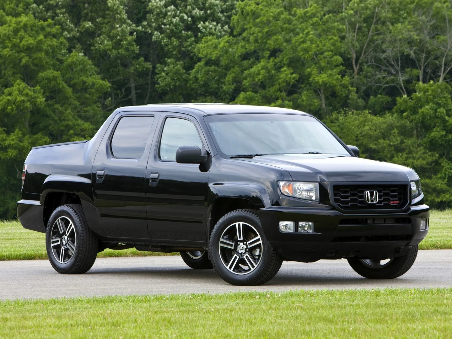 Honda_Ridgeline_1_generation_restyling_2__Pickup_double-cab__4.jpg